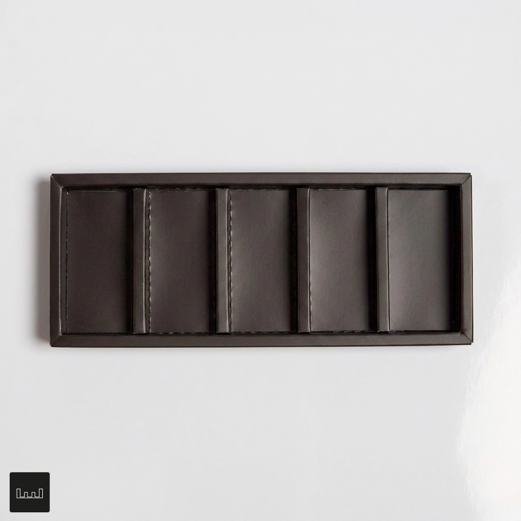 Atelier 10 Narrow Rows Brown