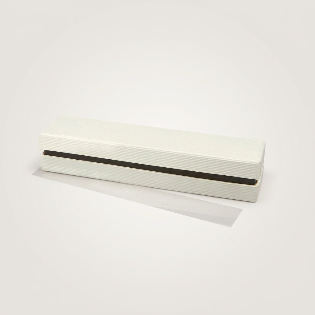 Ivory neck reglet box 5 chocolates