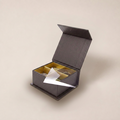 [BXR170479] Chocolate magnetic closure square box 4 chocolates